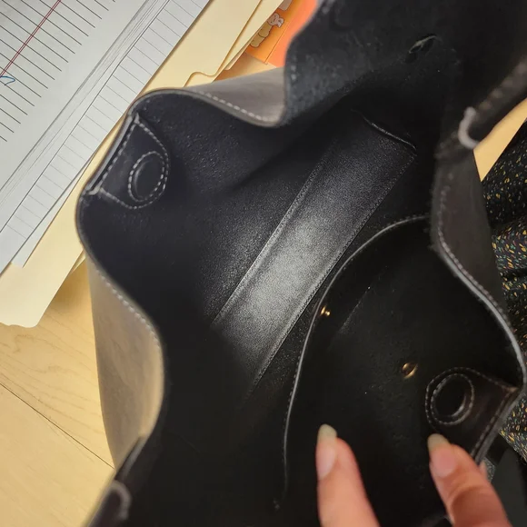 Coach Black Leather Women's Bag - Picture 6 of 6